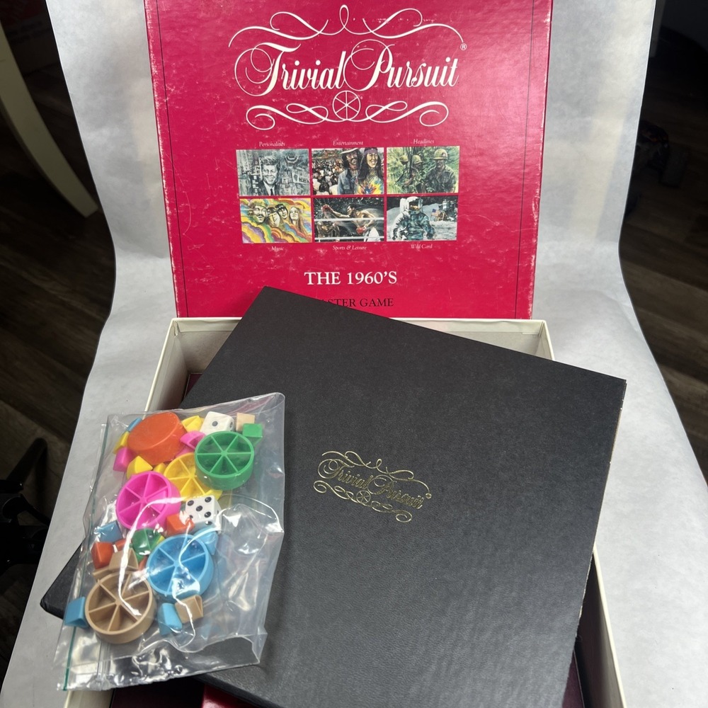 Parker Brothers Trivial Pursuit 1990 Vintage the 1960's The Master Game.